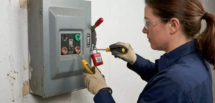 Ceiling Electrical Box Replacement in Bentonville